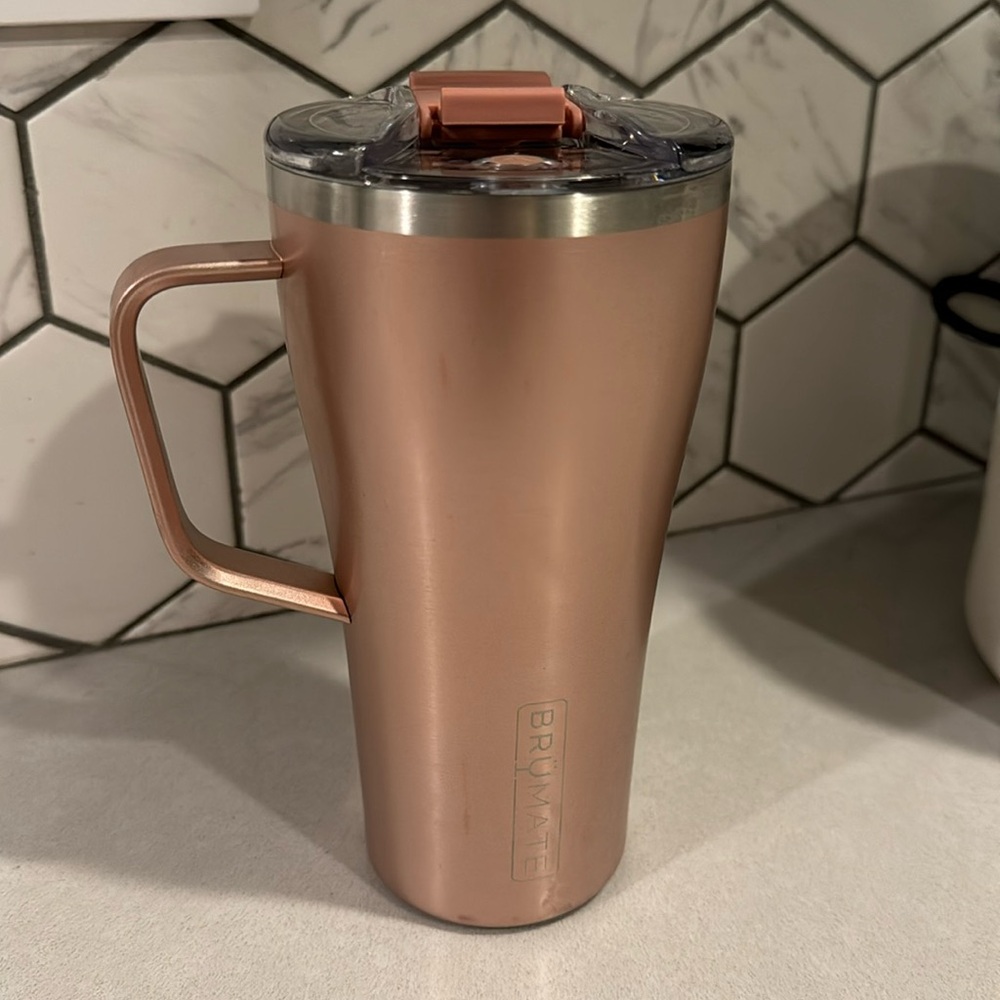 Rose Gold Brumate 22oz Toddy